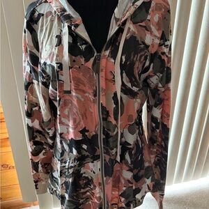 Isaac Mizrahi Live Floral Zip up  peplum Hoodie